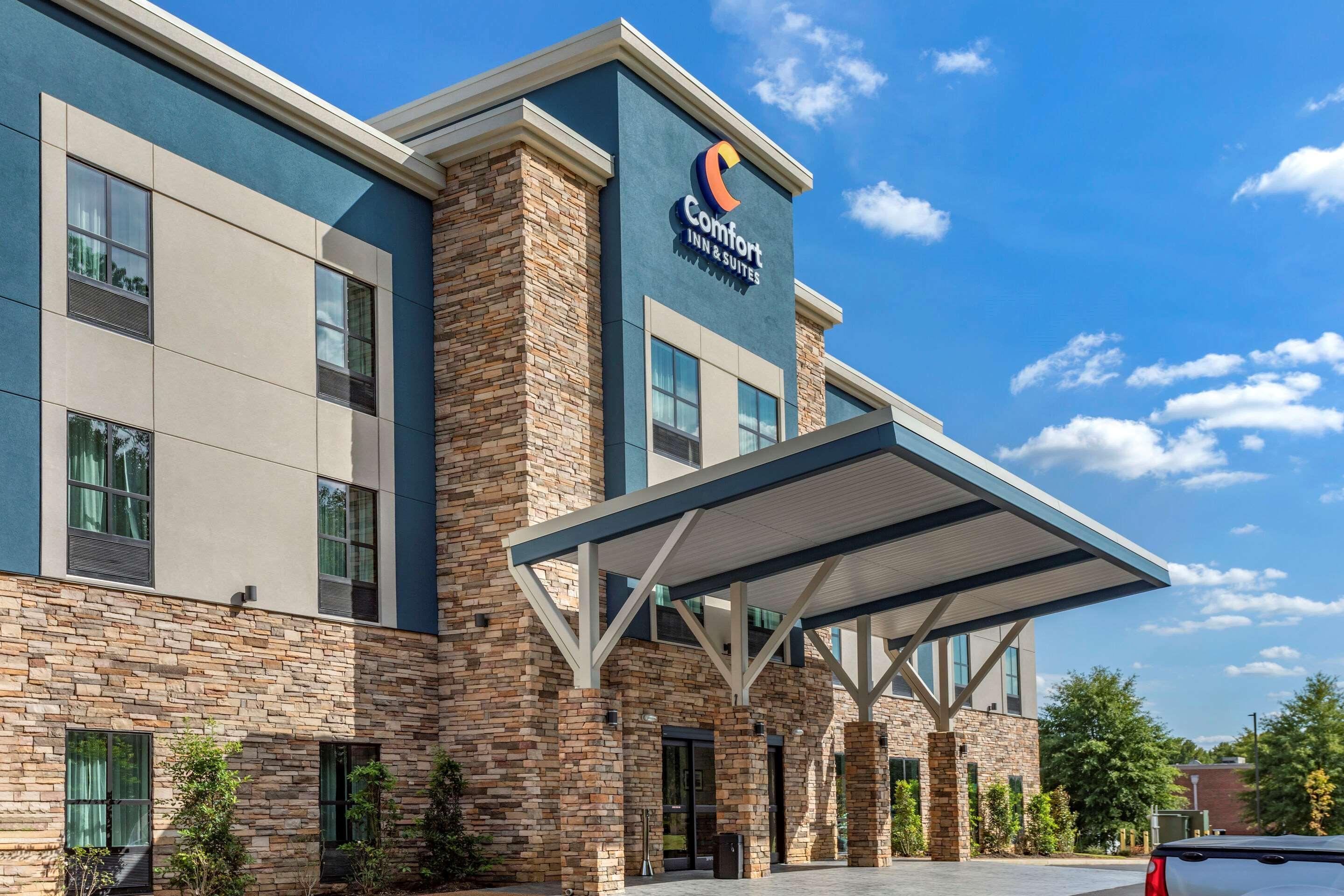 Comfort Inn & Suites Olive Branch Exterior photo